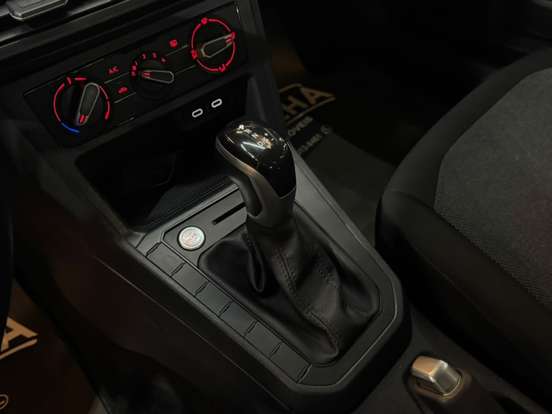 VOLKSWAGEN-POLO-2024