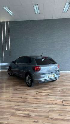 VOLKSWAGEN-POLO-2018
