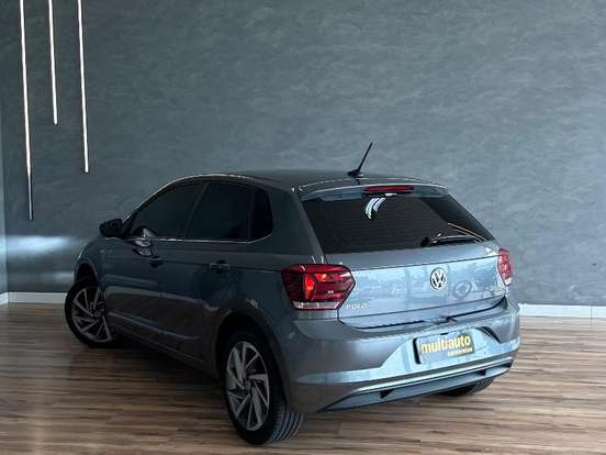 VOLKSWAGEN-POLO-1.0 200 TSI HIGHLINE AUTOMÁTICO VOLKSWAGEN-POLO-2018