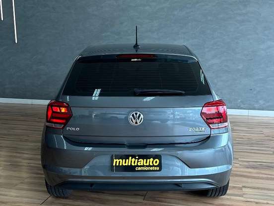 VOLKSWAGEN-POLO-1.0 200 TSI HIGHLINE AUTOMÁTICO VOLKSWAGEN-POLO-2018