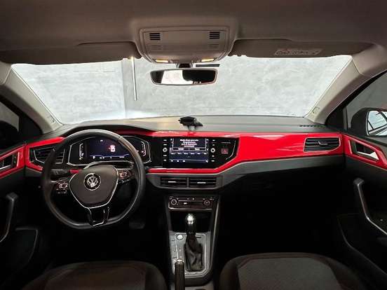VOLKSWAGEN-POLO-1.0 200 TSI HIGHLINE AUTOMÁTICO VOLKSWAGEN-POLO-2018