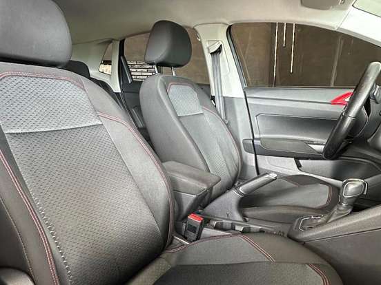 VOLKSWAGEN-POLO-1.0 200 TSI HIGHLINE AUTOMÁTICO VOLKSWAGEN-POLO-2018
