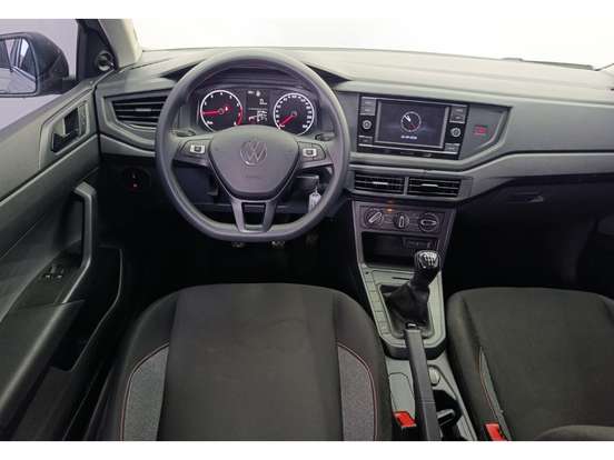 VOLKSWAGEN-POLO-2023