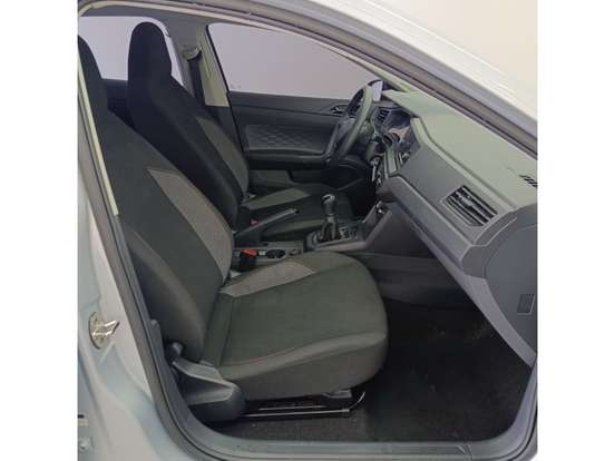 VOLKSWAGEN-POLO-2023