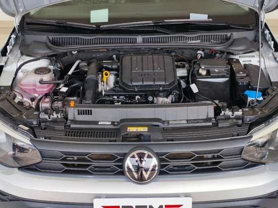 VOLKSWAGEN-POLO-2025