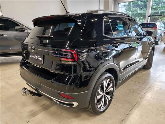 VOLKSWAGEN-T-CROSS-2022