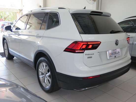 VOLKSWAGEN-TIGUAN-1.4 250 TSI TOTAL FLEX ALLSPACE COMFORTLINE TIPTRONIC VOLKSWAGEN-TIGUAN-2018