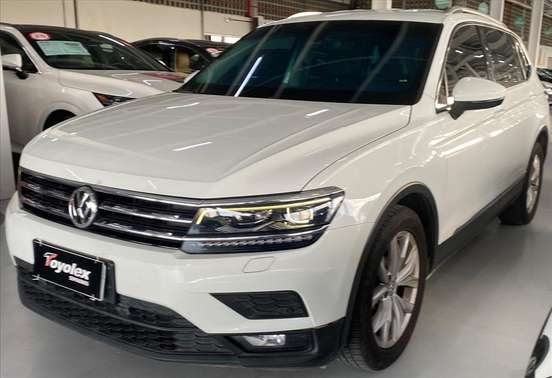 VOLKSWAGEN-TIGUAN-2018