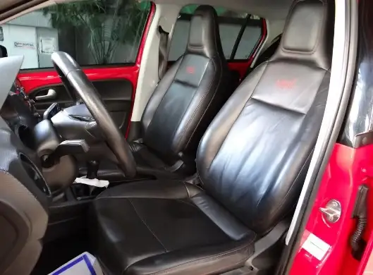 VOLKSWAGEN-UP-2017