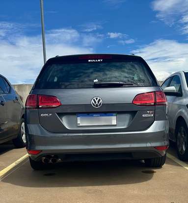 VOLKSWAGEN-GOLF-2015