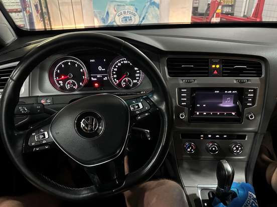 VOLKSWAGEN-GOLF-1.4 TSI VARIANT COMFORTLINE 16V GASOLINA 4P AUTOMÁTICO VOLKSWAGEN-GOLF-2015