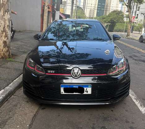 VOLKSWAGEN-GOLF-2.0 TSI GTI 16V TURBO GASOLINA 4P AUTOMÁTICO VOLKSWAGEN-GOLF-2017