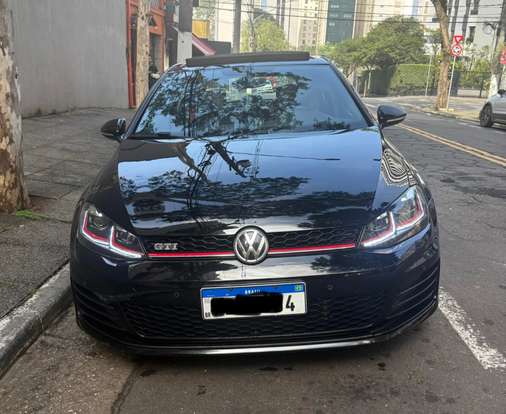 VOLKSWAGEN-GOLF-2017