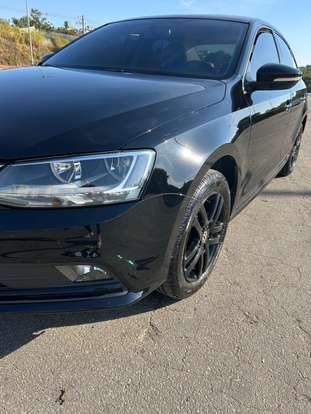VOLKSWAGEN-JETTA-2016