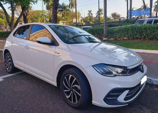 VOLKSWAGEN-POLO-2024