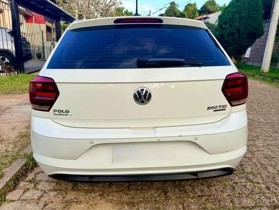 VOLKSWAGEN-POLO-2019