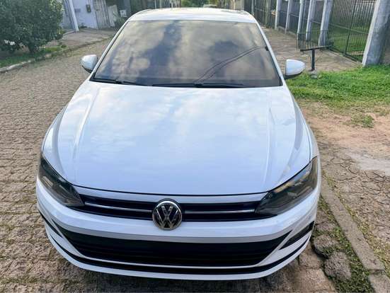 VOLKSWAGEN-POLO-2019