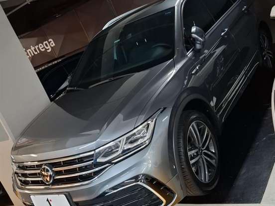 VOLKSWAGEN-TIGUAN-2.0 300 TSI GASOLINA ALLSPACE R-LINE AUTOMÁTICO VOLKSWAGEN-TIGUAN-2024