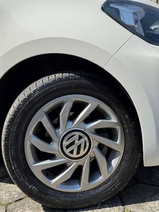 VOLKSWAGEN-UP-2019