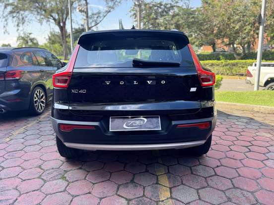 VOLVO-XC40-1.5 T5 RECHARGE MOMENTUM GEARTRONIC VOLVO-XC40-2021