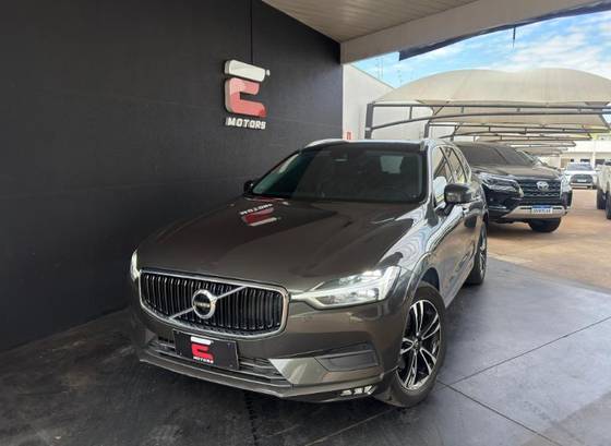 VOLVO XC60 2.0 T5 GASOLINA MOMENTUM AWD GEARTRONIC