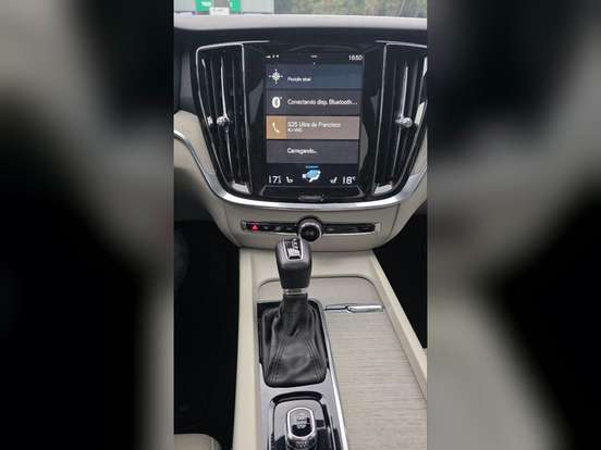 VOLVO-S60-2019