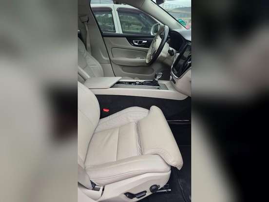 VOLVO-S60-2019