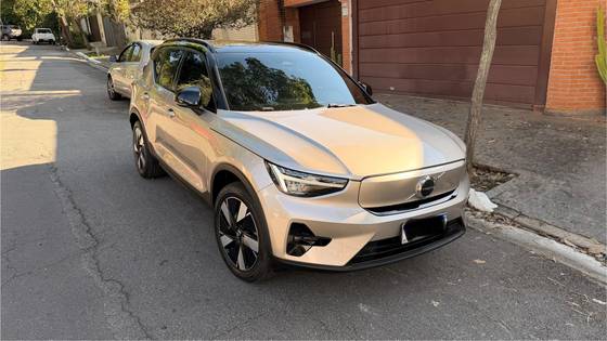 VOLVO XC40 P6 RECHARGE ELECTRIC PLUS