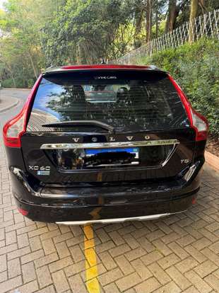 VOLVO-XC60-2015