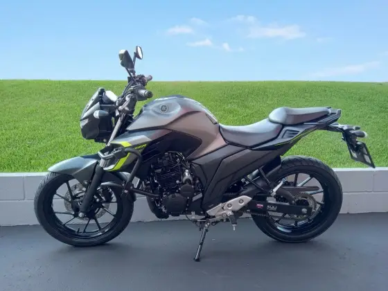 YAMAHA FZ25 FAZER ABS 
