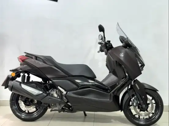 YAMAHA-XMAX 300 CONNECTED ABS YAMAHA-XMAX 300 CONNECTED ABS-2025