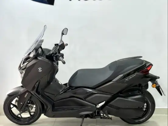 YAMAHA-XMAX 300 CONNECTED ABS YAMAHA-XMAX 300 CONNECTED ABS-2025
