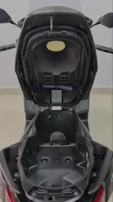 YAMAHA-XMAX 300 CONNECTED ABS-2025