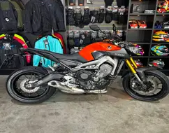 YAMAHA MT-09 YAMAHA MT-09