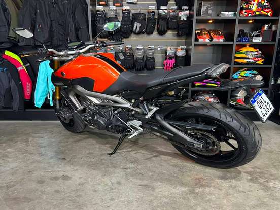 YAMAHA-MT-09 YAMAHA-MT-09-2014