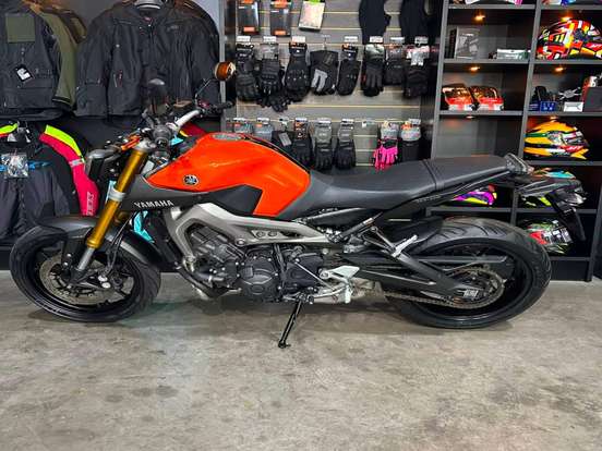 YAMAHA-MT-09 YAMAHA-MT-09-2014