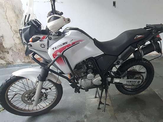 YAMAHA-XTZ 250 TÉNÉRÉ YAMAHA-XTZ 250 TÉNÉRÉ-2011