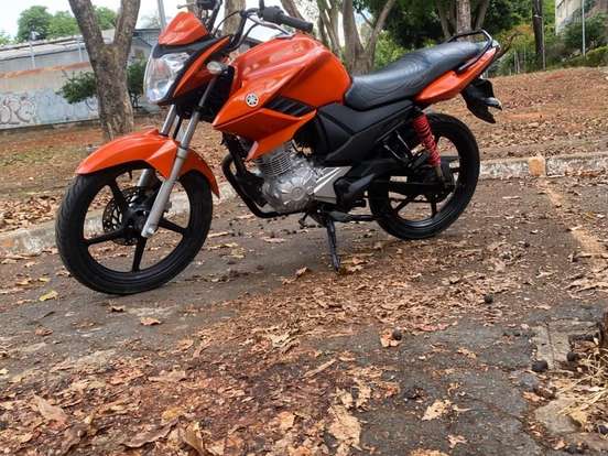 YAMAHA-YS 150 FAZER SED YAMAHA-YS 150 FAZER SED-2013