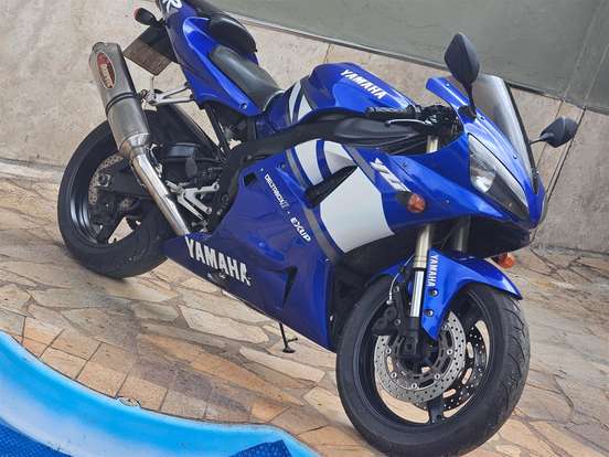 YAMAHA-YZF R1-2000