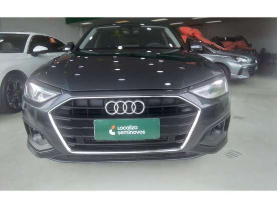 AUDI-A4-2023