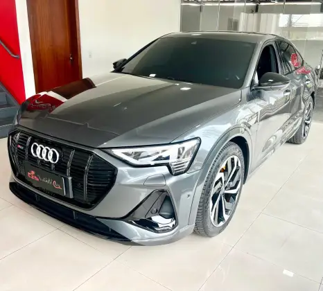 Audi E-Tron Elétrico Sportback S Quattro