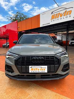AUDI-Q3-2019