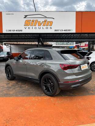 AUDI-Q3-2019