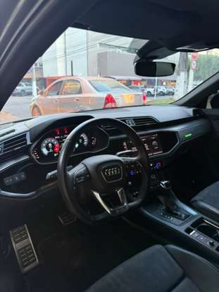 AUDI-Q3-2024
