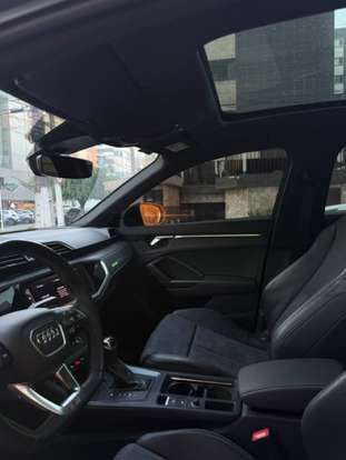 AUDI-Q3-2024