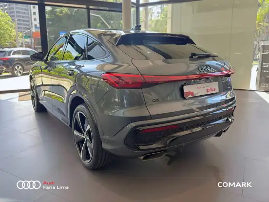 AUDI-Q5-2026
