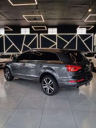 AUDI-Q7-2013