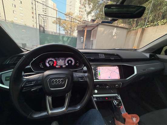 AUDI-Q3-2020