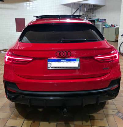 AUDI-Q3-2023