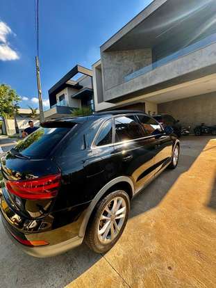 AUDI-Q3-2015